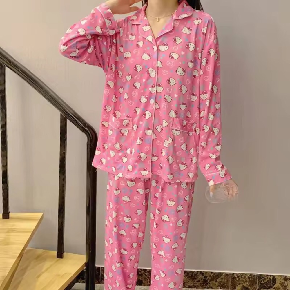 Hello Kitty PJ set ✌🏼☮️ - Picture 8 of 15